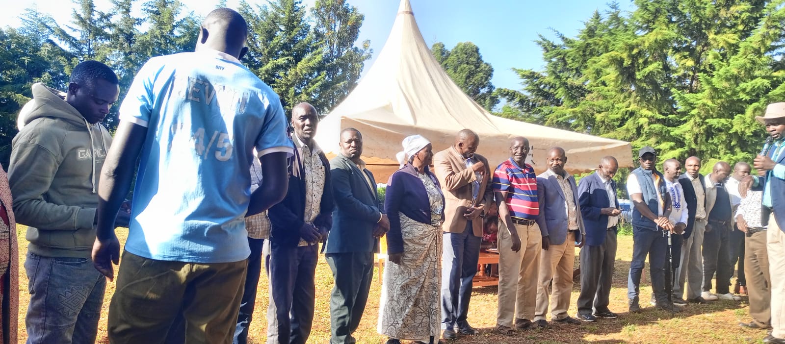 Isoo engaging community elders in Kimumu Ward